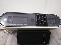 VTG. Toshiba RC 803F Alarm Clock Radio (RADIO WORKS, CLOCK DOES NOT)