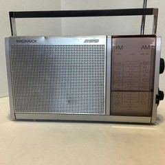 Vintage Magnavox 299 Portable Radio AM/FM Tested Works NO Power Cord