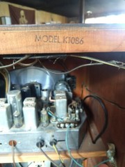 Zenith Radio Phonograph Model K1086 « Westchester » Chasis 10H20Z Serial # 2173234