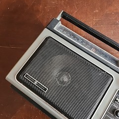 General Electric 7-2880B Long Range Super Radio – Black/Silver – Works Good
