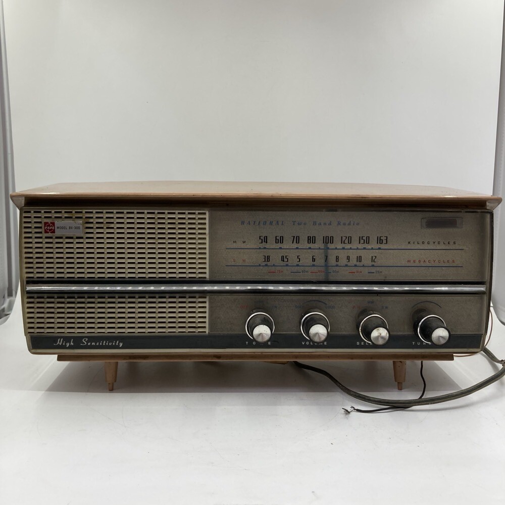 National Tube Radio BX-300, Two-Band, Vintage Retro, Untested, As-Is