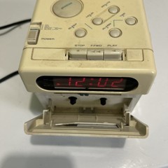 Vintage Lloyds CR201 AM/FM Clock Radio Cassette Player Cube *WORKS*