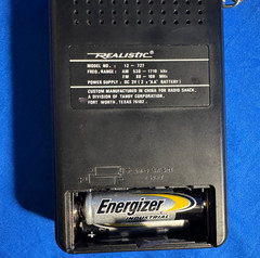 Radio Realistic Brand Model 12-727 AM/FM Portable Radio Tested Working