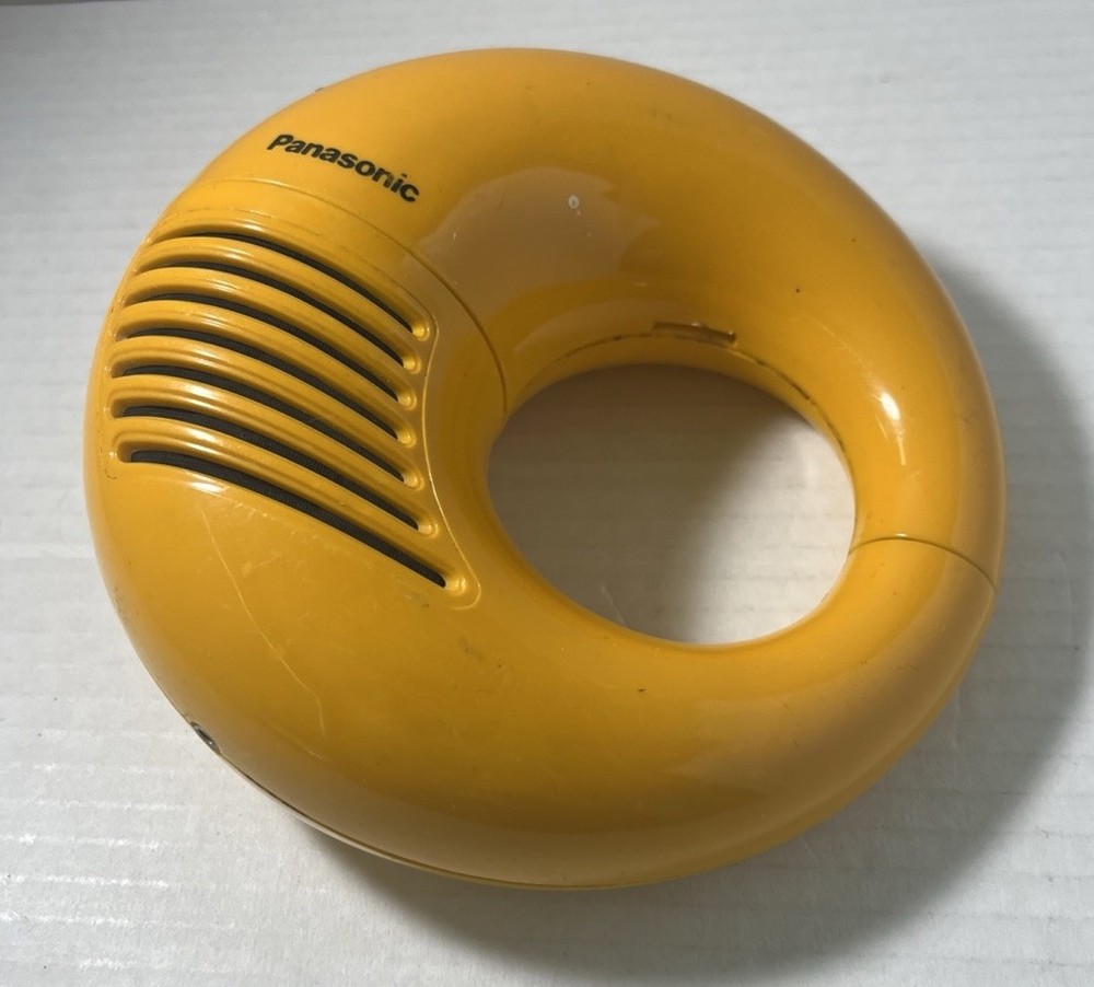 Vintage 1970s Yellow Panasonic Toot- A- Loop AM Radio R72 Works