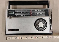 Vintage Truetone Multiband Transistor Radio AM SW Shortwave Works Illuminator