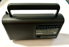 General Electric AM/FM Radio Portable Receiver Model 7-2662D Tested Working Nice