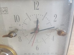 RCA Victor RDD19Z Clock Tube Radio AM 1950s Pale Yellow Parts Repair Vintage USA