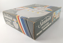 Vintage Sunbeam SUNTUNES Retro Rainbow Portable AM/FM Radio & Thermometer NEW!
