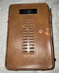 General Electric AM/FM Radio AM/FM Leather Case P-975B Tested Working See Video