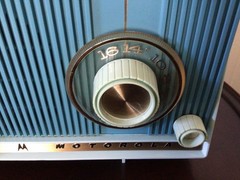 VINTAGE, 1960’S, MOTOROLA TABLETOP CLOCK RADIO, AZURE BLUE, MODEL C18B 23!!!