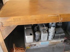 Watch video – Vintage Delco R 1129 Console Radio with Jensen–AS IS–FOR PARTS