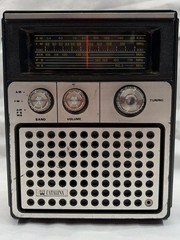 Catalina Model OC120-7238 Vintage Multi-Band Portable Radio