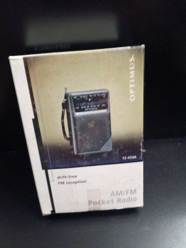 Vintage Radio Shack Optimus AM FM Pocket Radio 12-454A W/ Box Handheld Tested