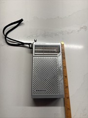 Vintage Sanyo RP5065 AM/FM2-Band Transistor Pocket Radio Silver -TESTED.Strap.