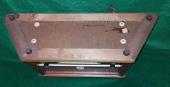 Vintage Magnavox Model OFM-022 AM-FM Tube Radio Dual Speaker with Walnut Case