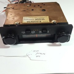 1977-1982 Porsche 924 AM FM Cassette Radio Player