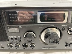 National Panasonic DR49 Multi band Receiver Model No RF-4900B, Excellent.