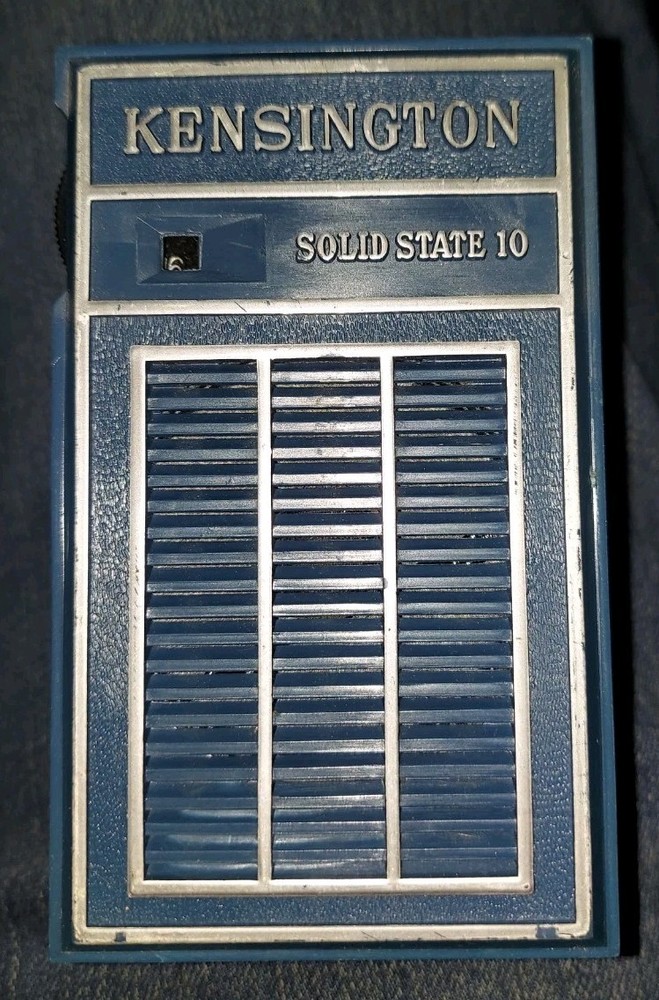 Kensington Solid State 10 Transistor Super Deluxe Hi-Fi Radio *** WORKS ***