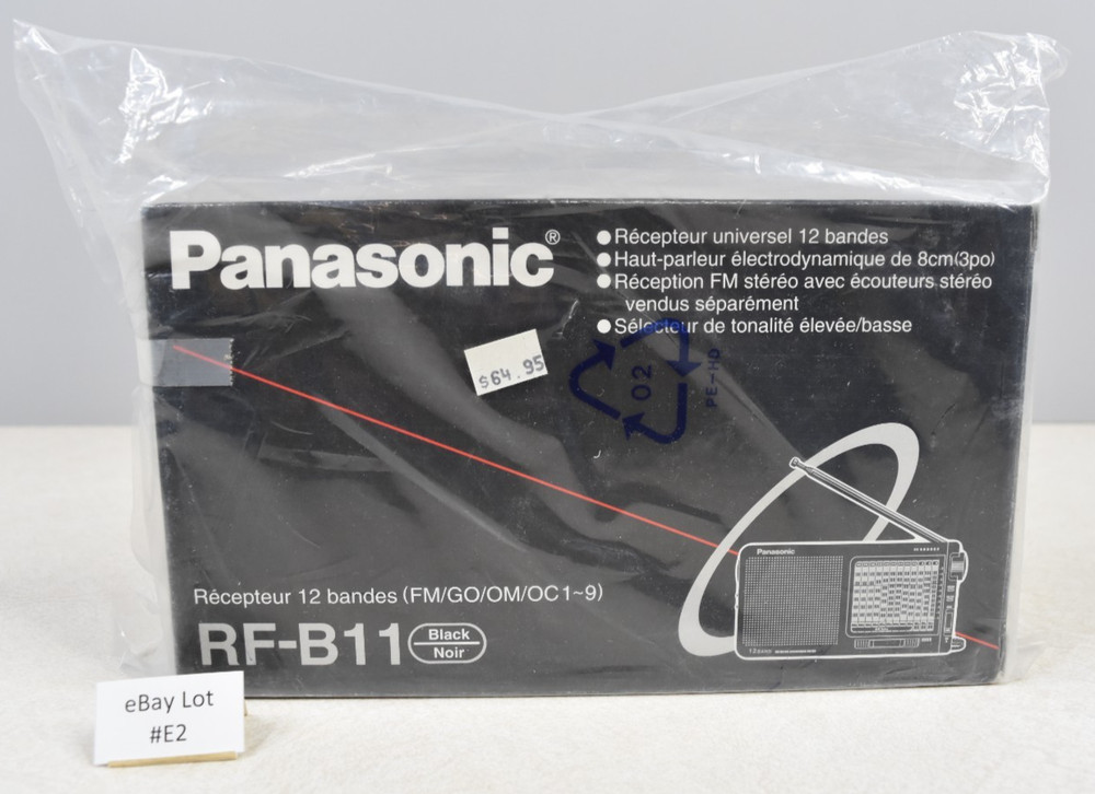 (Lot E2) Vintage NOS Panasonic RF-B11 12-Band Receiver Radio