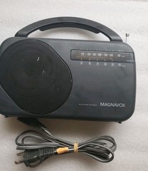 VINTAGE Magnavox AM/FM Portable Radio AE2100 Tested Black