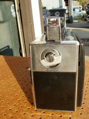 VINTAGE ZENITH ROYAL 3000 ALL TRANSISTOR TRANS-OCEANIC PORTABLE RADIO DECENT