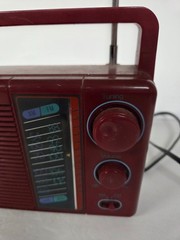 Vintage 1980s SOUNDESIGN Maroon AM FM Radio Player #2216BUR Tested – PLEASE READ