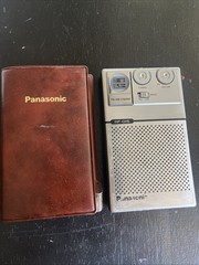 Vintage Panasonic RF-015 FM/AM Pocket Radio W/ Case Works Read Description