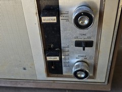 Panasonic RE-7329 AM/FM Vintage 2 Band Older Radio for parts READ AS IS