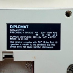 Diplomat AM/FM Transistor Radio – Nonworking
