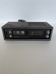 Magnavox 1R1773 Flip Clock Radio – MCM Wood Grain – WORKING Rare