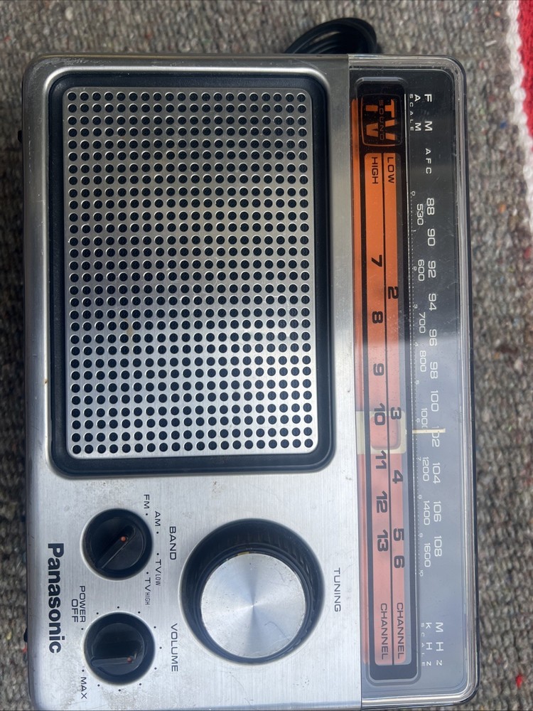 PANASONIC RF-1104 Portable Radio TV Band Sound AC-Batt Japan Vintage 1977 Works