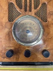 Vintage Edutec VMR-5010 Tombstone Radio MW UKW European Plug Am-FM Tested