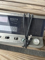 ZENITH R462 Vintage Alarm Clock Radio Hong Kong AM/FM Digital Electronic