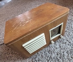 Vintage General Television and Radio Corp Model 19 2A 5 Radio – Untested -USA