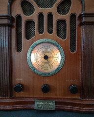 Vtg 1991 Radio Shack AM FM Cassette 14&Prime; Model 12-697 Atwater Kent 1934 Replica