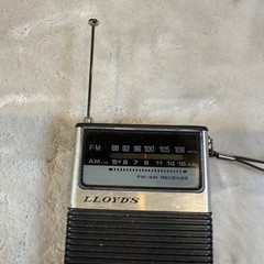 Vintage Lloyds N707 AM FM Portable Transistor Radio Series 724A Black Silver