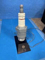 Vintage CHAMPION Advertising Spark Plug AM Transistor Radio Japan Only Buzzes