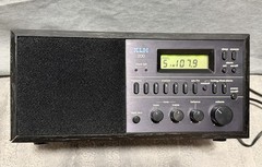 KLH200 Compact FM/AM Alarm Clock Radio made in JAPAN.