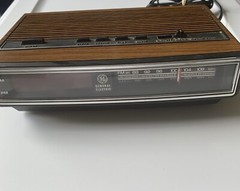 GE Analog Alarm Clock AM/FM Radio 7-4625C Vintage Tested