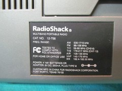 RADIO SHACK 12-756 MULTIBAND PORTABLE RADIO AM FM AIR VHF WX TV1 TV2