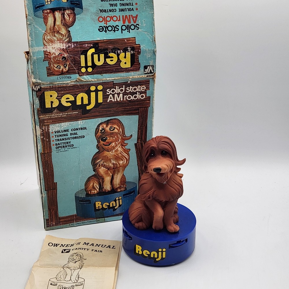 1977 Benji Solid State AM Radio Battery Powered Tested