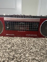 Vintage Radio Retro 1980&rsquo;s Sears Roebuck & Co SR-3000 Series – Red Boombox