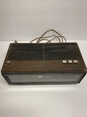 Kmart 30-26 Solid State AM/FM Flip Clock Alarm Radio For Parts