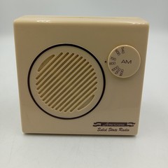 Americana Solid State Table AM Radio 9 Volt Vintage Retro Works!