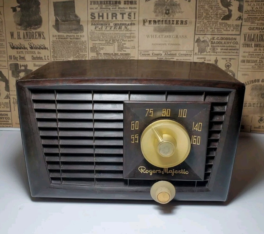 Vintage 1956 Rogers Majestic AM Tube Radio Brown Bakelite R552-Restored