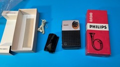 Vintage Portable radio Philips 90RL073 / Video