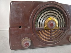 Vintage Zenith 7H820Z 1948 Bakelite FM Long Distance Tube Radio – For Parts