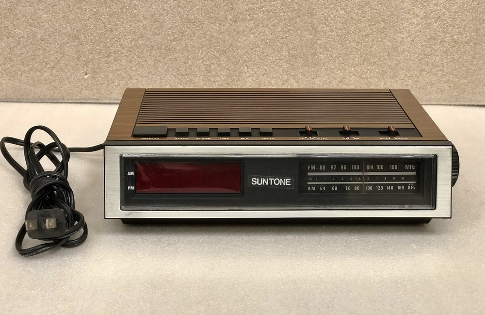Vtg 1984 Suntone (Hong Kong) Clock Radio RR-049 Red Digital *TESTED, WORKS* EUC!