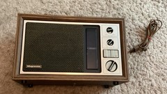 1970s Magnavox RF3100 AM/FM NICE CONDITION, Tested And Working Vtg.