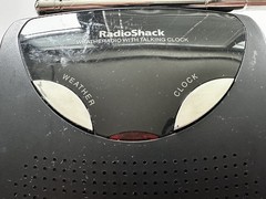 Rare VHTF Vintage Collectible Radio Shack 12-256 Weatheradio with Talking Clock